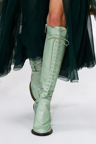 Look 35